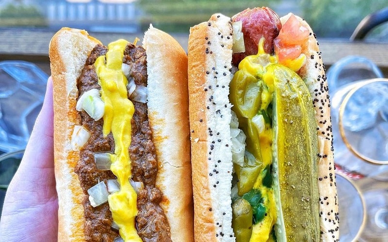 Chicago hot dog