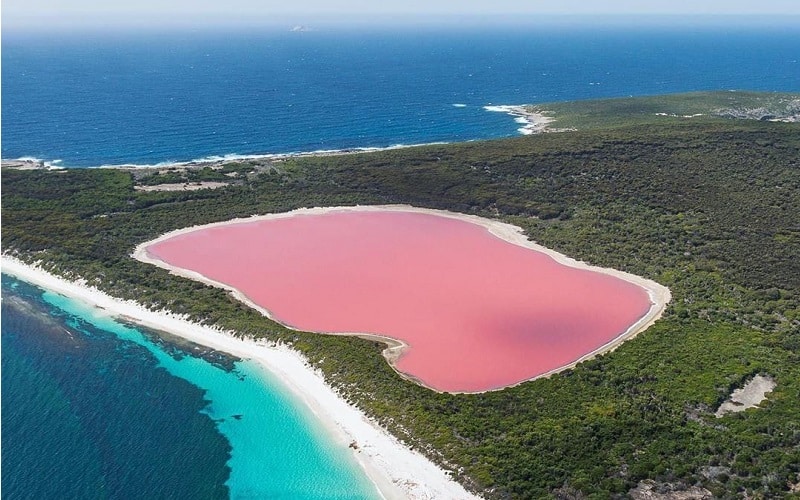 Lake Hillier, Australia