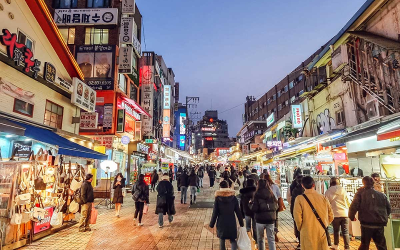 Hongdae_ Youthful Energy and Nightlife